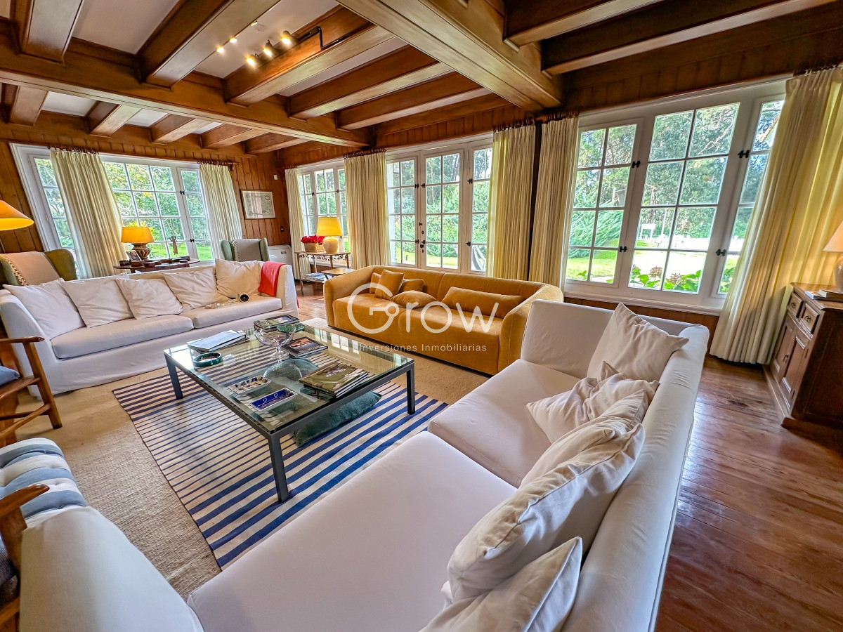 Casa ID.1491 - Hermosa casa a metros del mar en GOLF