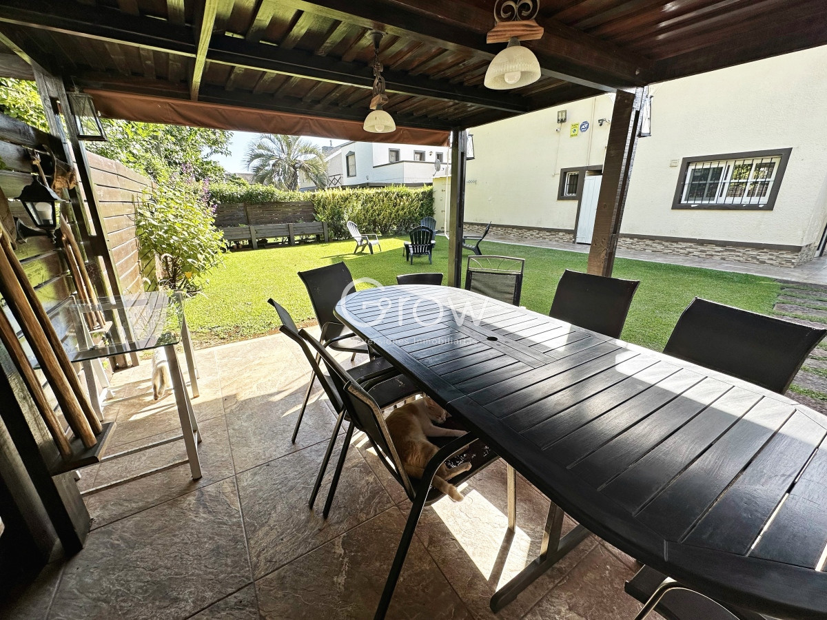 Casa ID.1093 - Solanas a pasos del mar