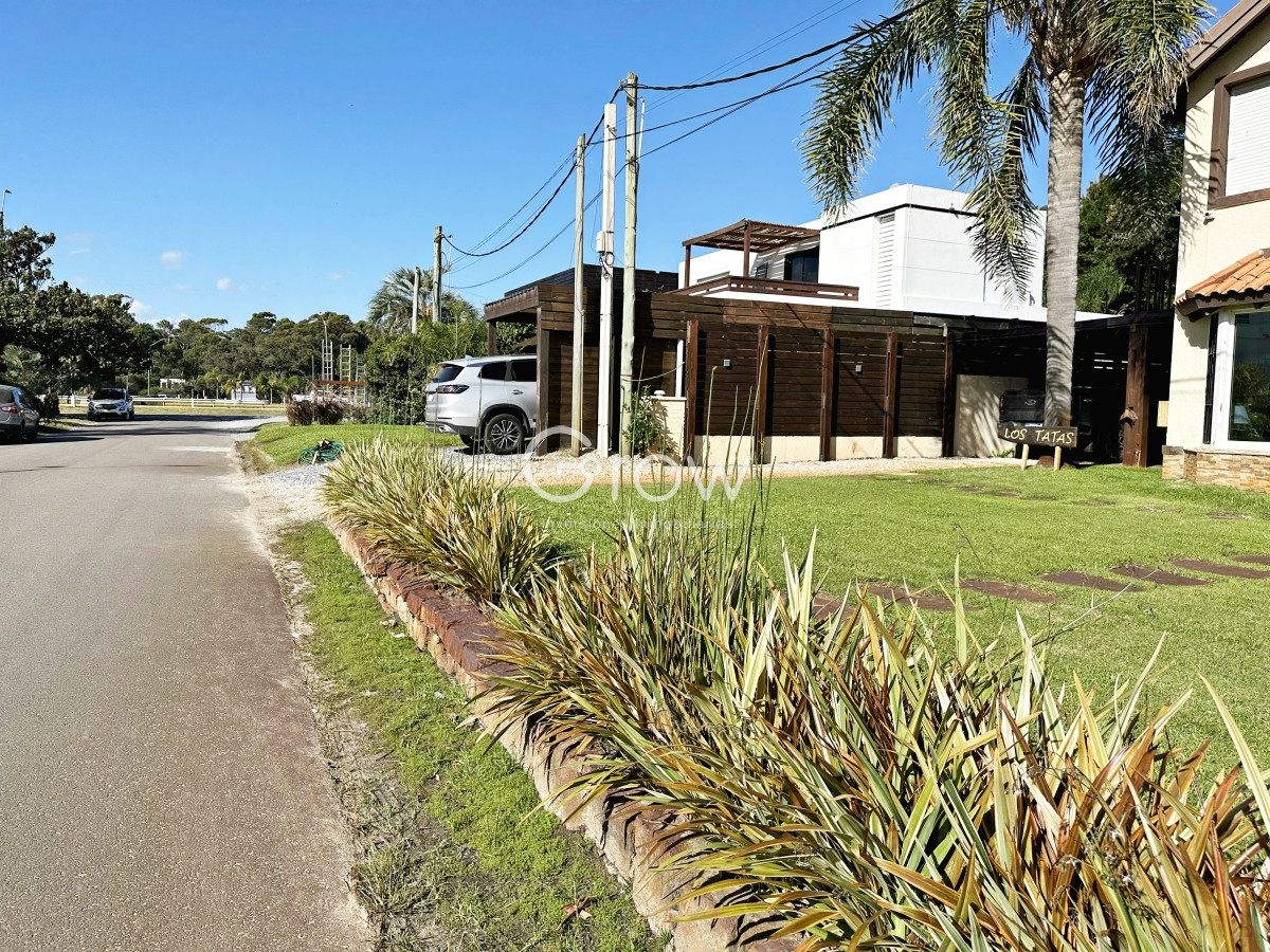 Casa ID.1093 - Solanas a pasos del mar