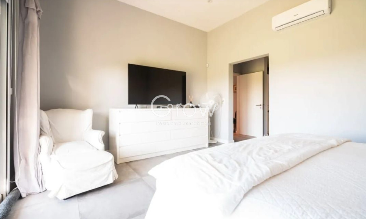 Casa ID.2696 - Casa en exclusivo barrio privado en Manantiales!