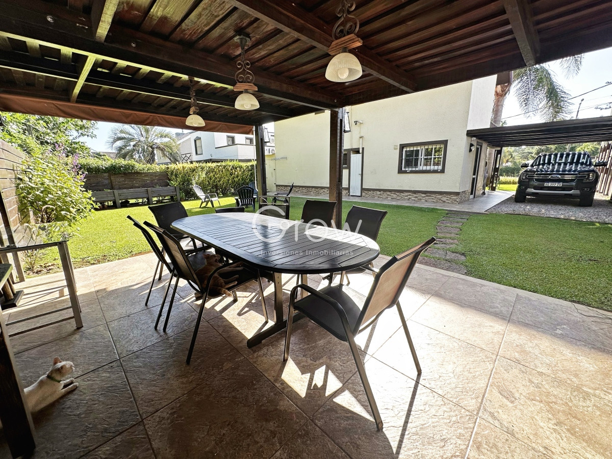 Casa ID.1093 - Solanas a pasos del mar