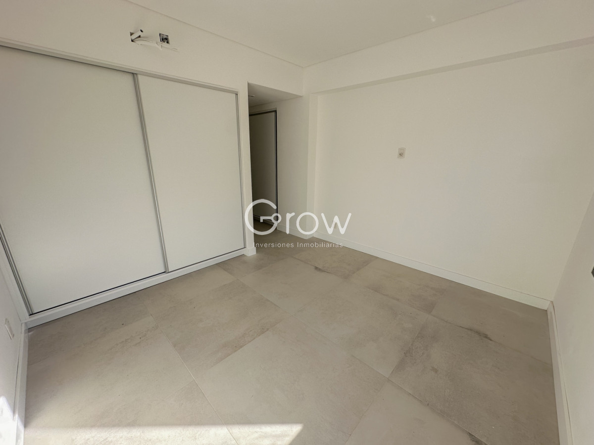 Casa ID.3292 - Casa a estrenar en Parque Burnett U$S 345.000