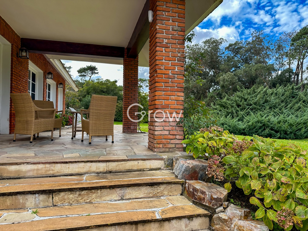 Casa ID.1491 - Hermosa casa a metros del mar en GOLF
