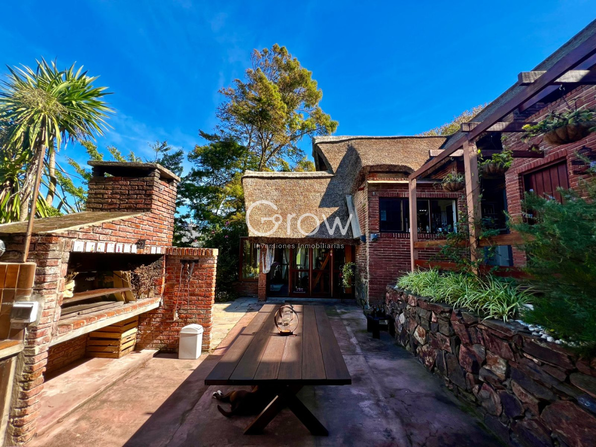 Casa ID.1121 - Hermosa casa en Pinares