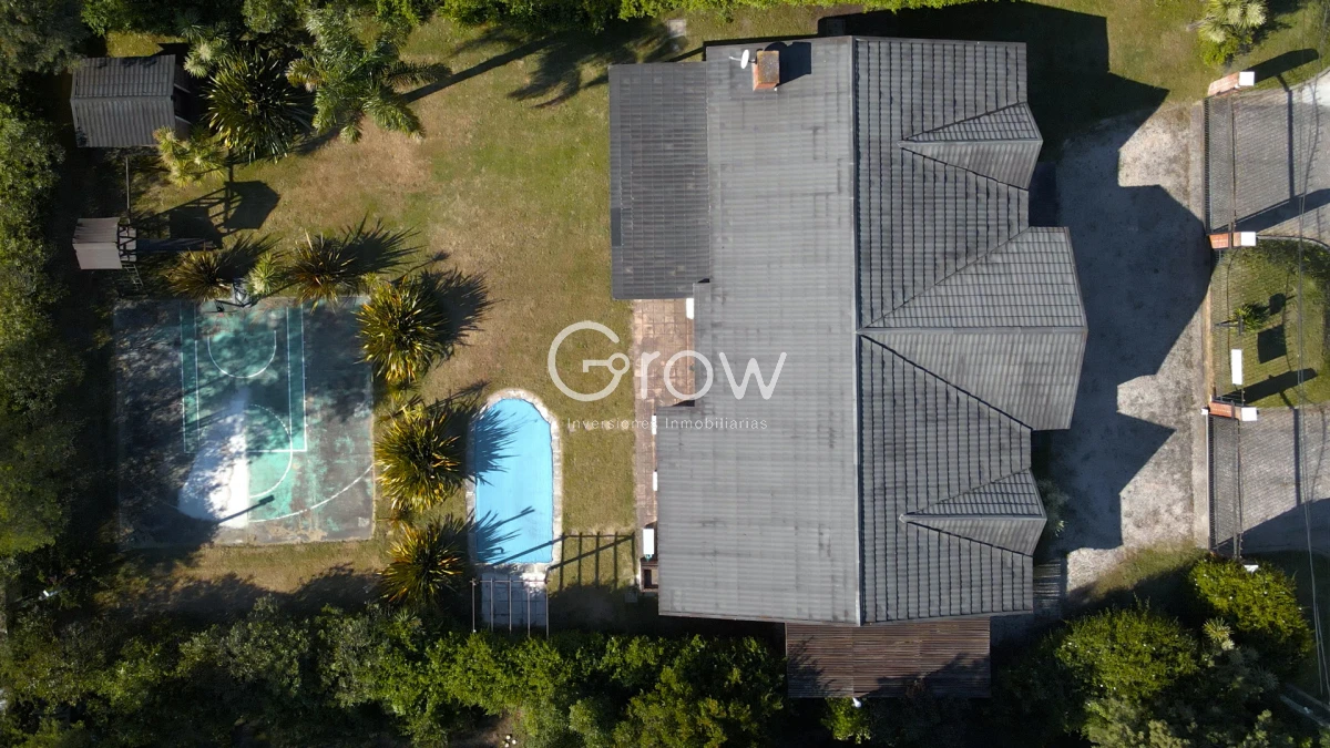 Casa ID.2876 - Hermosa casa en barrio Residencial de Punta del Este a pasos de todo!