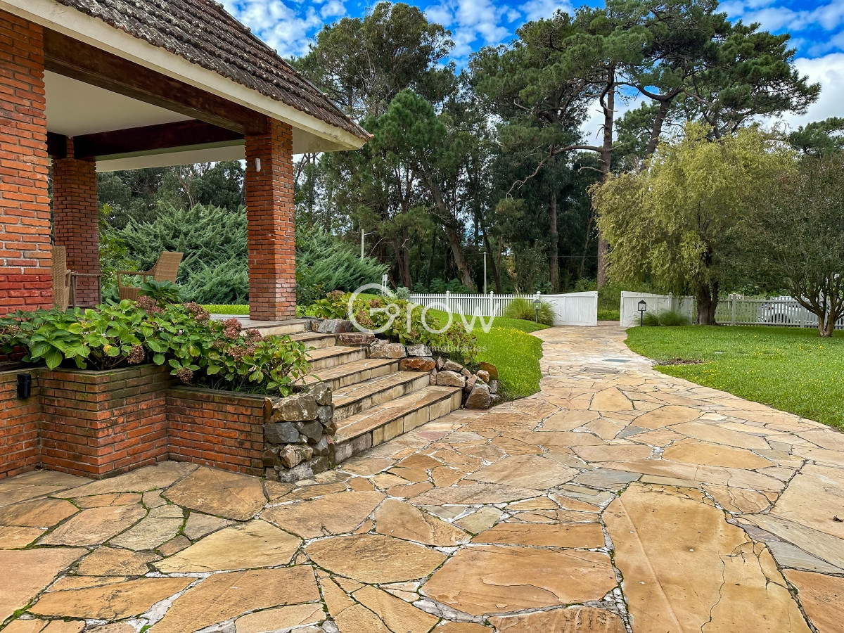 Casa ID.1491 - Hermosa casa a metros del mar en GOLF