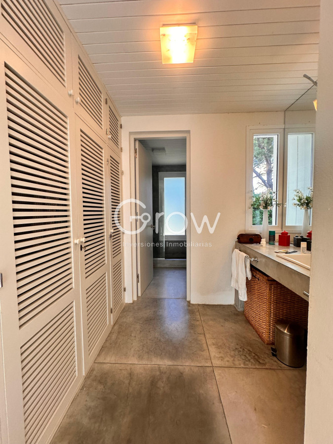 Casa ID.3055 - Casa esquinera en Pinar del Faro