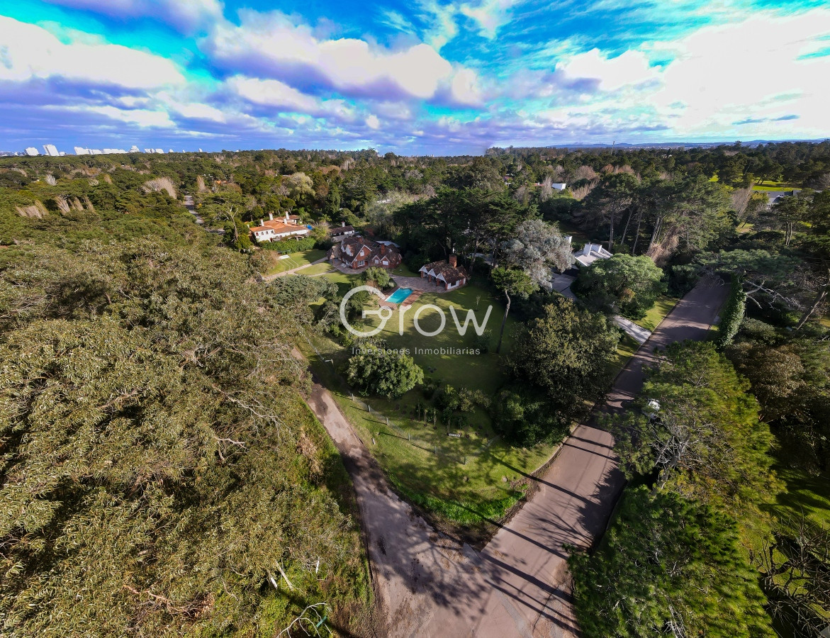 Casa ID.1491 - Hermosa casa a metros del mar en GOLF