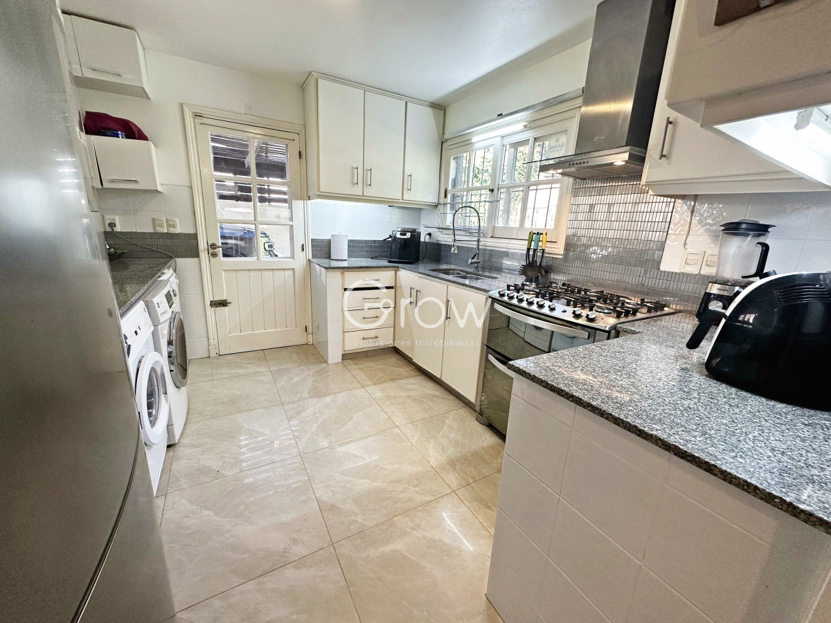 Casa ID.1093 - Solanas a pasos del mar