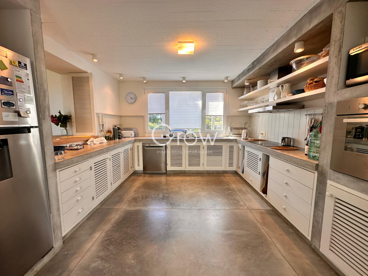 Casa ID.3055 - Casa esquinera en Pinar del Faro