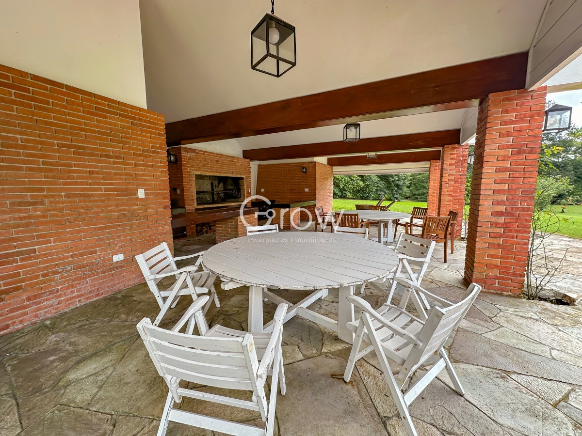 Casa ID.1491 - Hermosa casa a metros del mar en GOLF