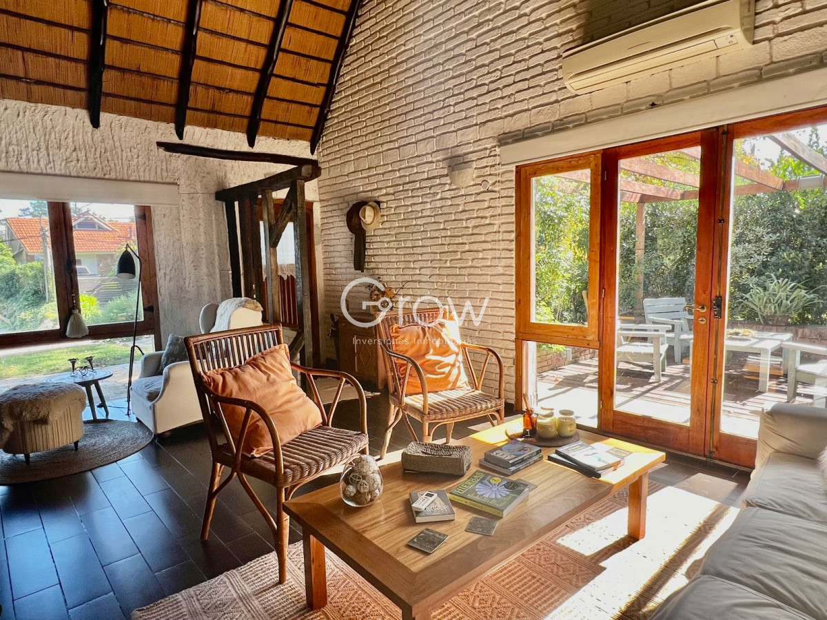 Casa ID.1121 - Hermosa casa en Pinares