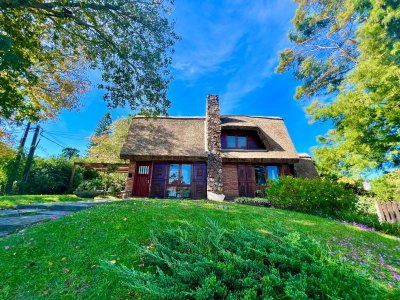 Hermosa casa en Pinares