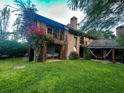 Hermosa casa cerca de todo