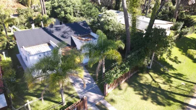 Casa en venta 2 dormitorios en Pinares en muy buen estado