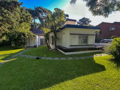 CANTEGRIL VENTA DE CASA DE 4 DORMITORIOS