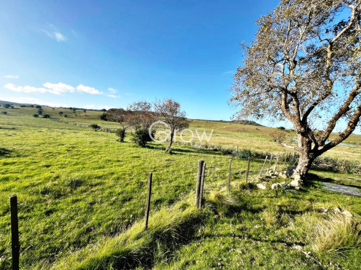 Chacra ID.2872 - Pueblo Edén. 7.6 Hectáreas. 