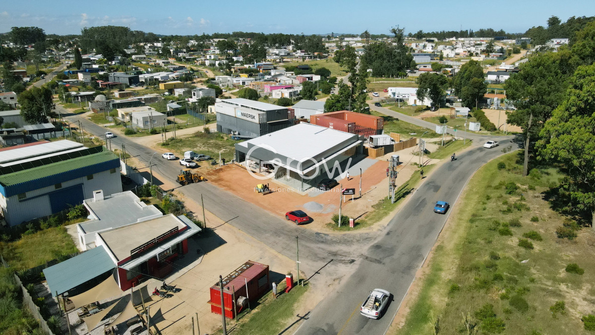 Local Comercial ID.1930 - A estrenar local en Av en Maldonado con 660 m2 de uso exclusivo