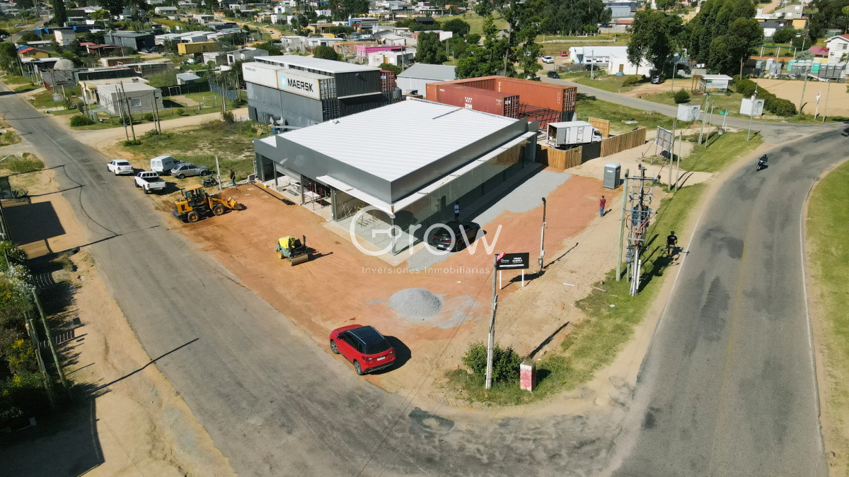 Local Comercial ID.1930 - A estrenar local en Av en Maldonado con 660 m2 de uso exclusivo