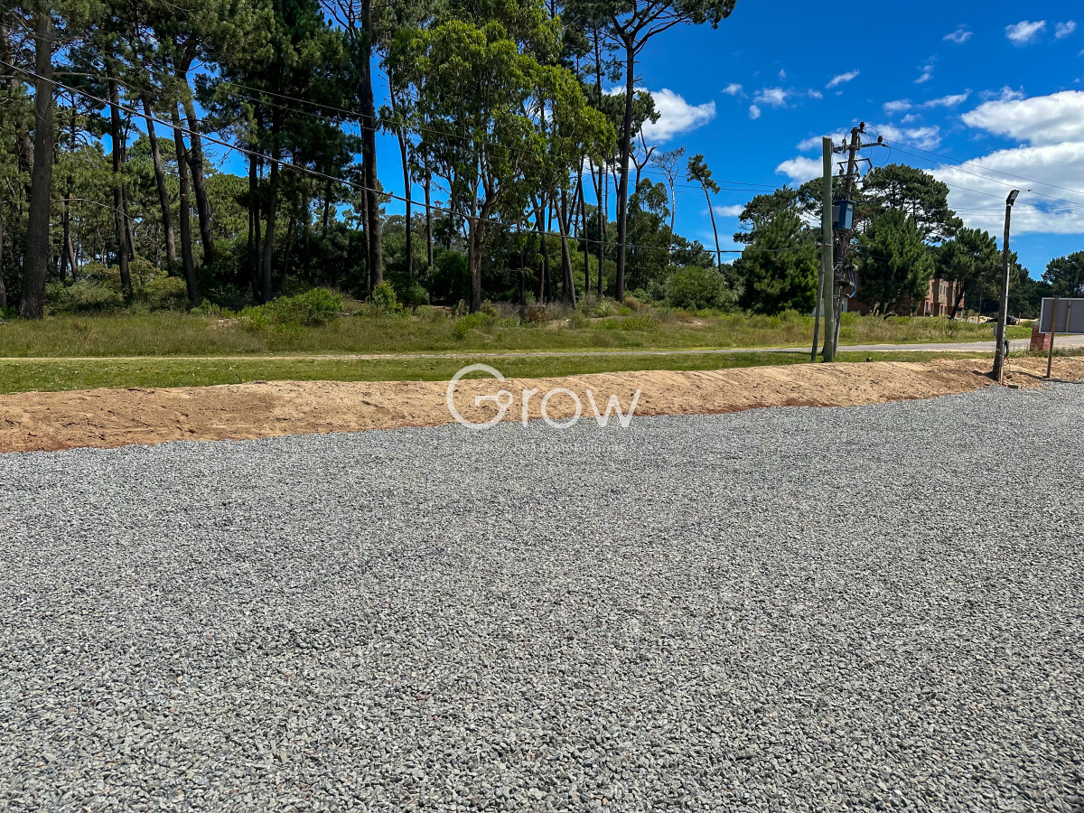 Local Comercial ID.1930 - A estrenar local en Av en Maldonado con 660 m2 de uso exclusivo