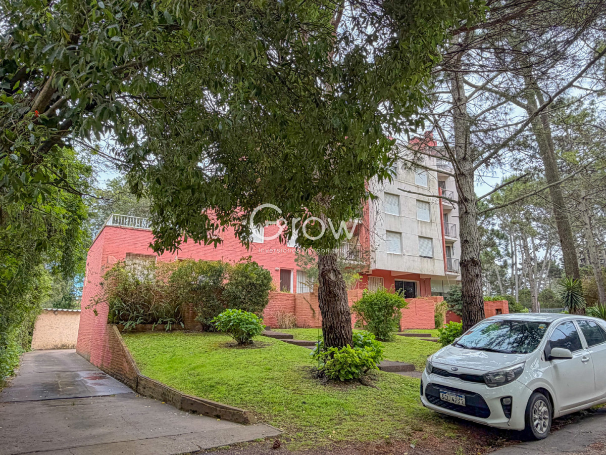 Local Comercial ID.4504 - Local comercial en zona estratégica de Punta del Este!