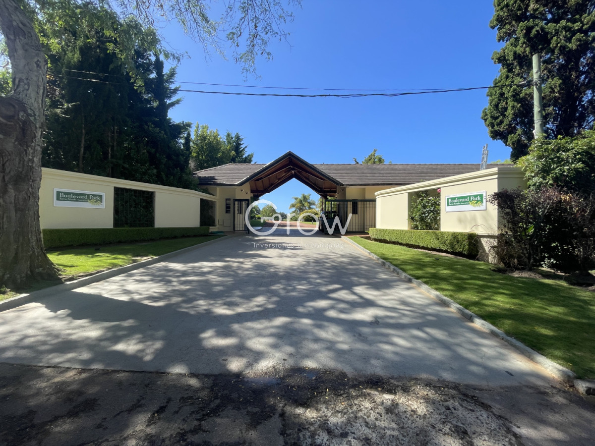 Terreno ID.2657 - Exclusivo lote en Boulevard Park