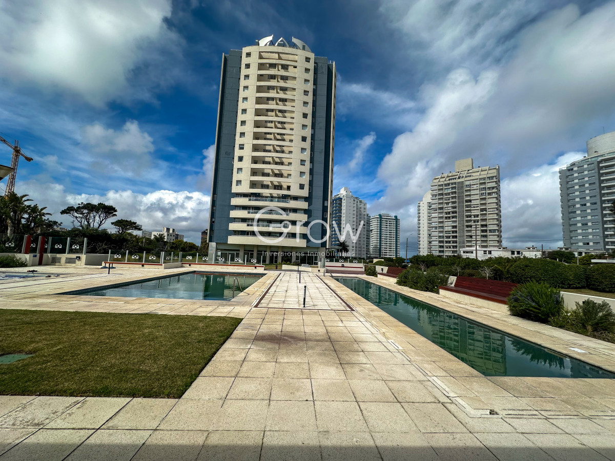 Apartamento ID.3114 - Amplitud y vistas al mar, lo que buscas en un departamento para dis