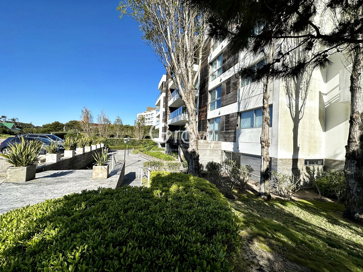 Apartamento ID.859 - Categoría en primera linea de Playa Brava