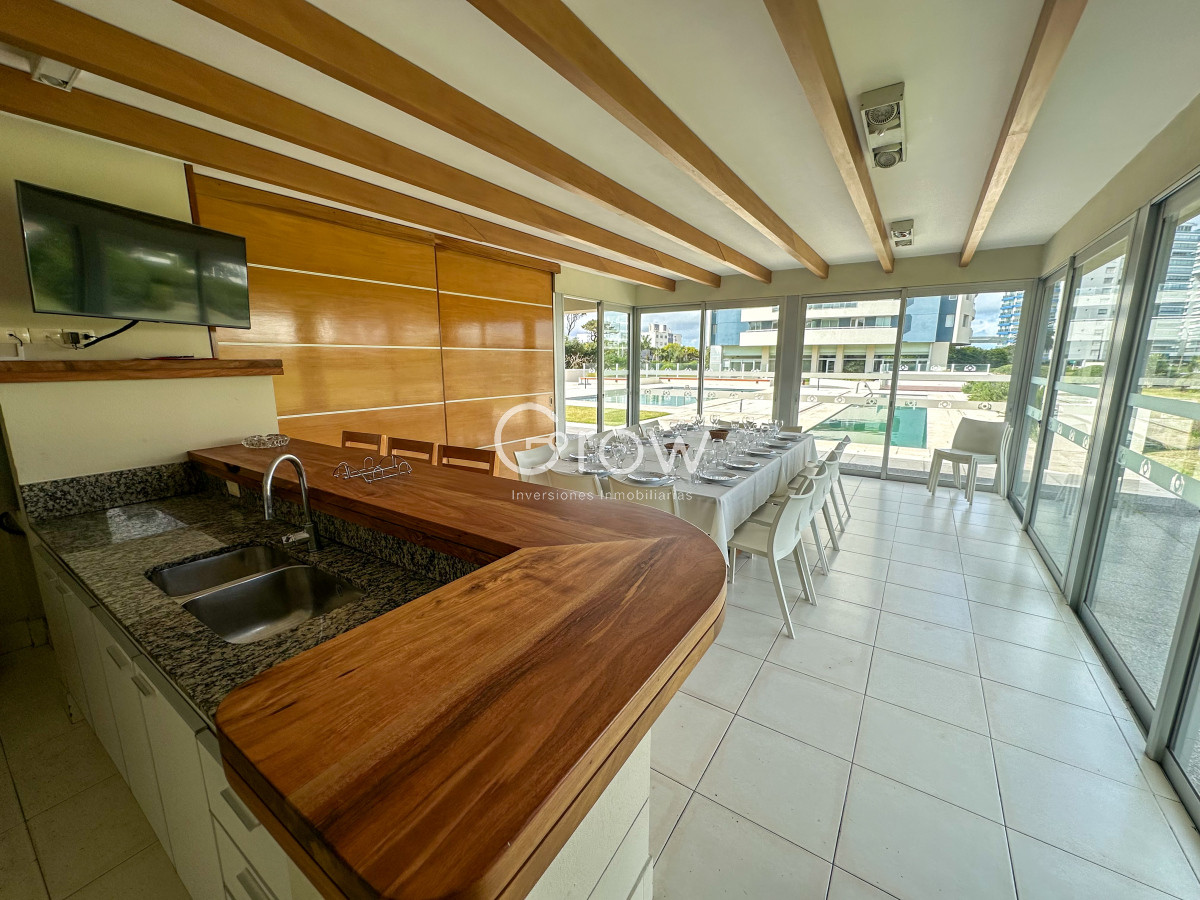 Apartamento ID.3114 - Amplitud y vistas al mar, lo que buscas en un departamento para dis