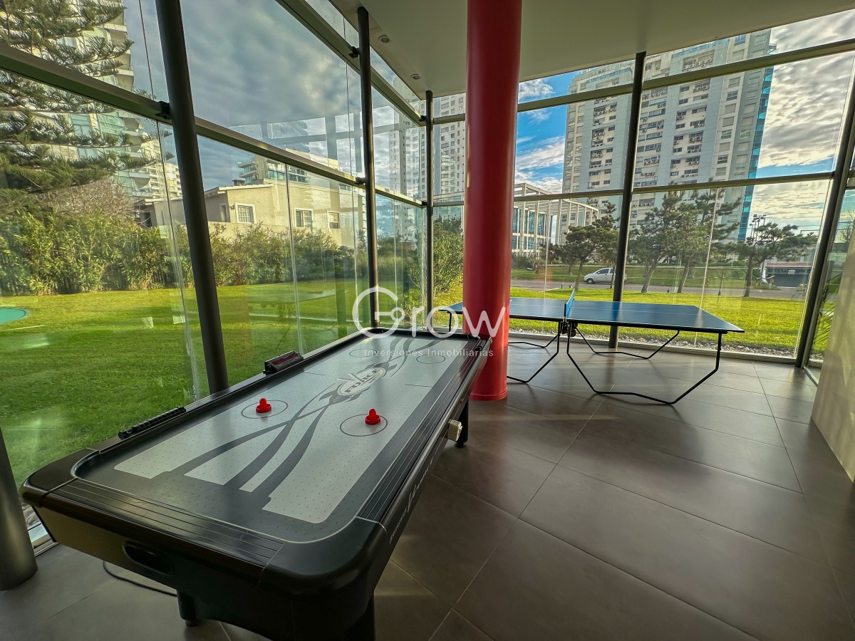 Apartamento ID.2828 - Exclusivo piso alto en Playa Mansa!