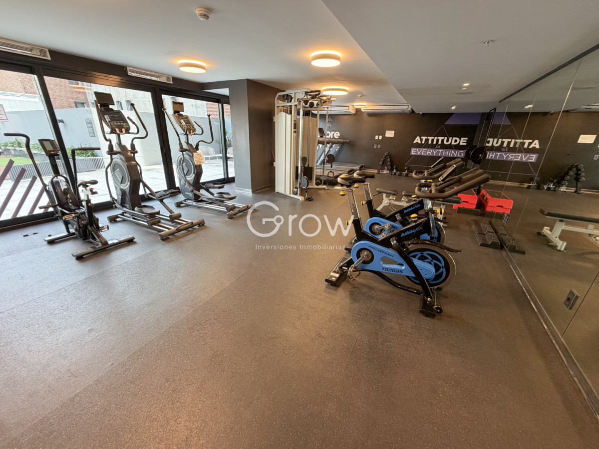 Apartamento ID.1766 - Alquiler anual en More Buceo piso alto!
