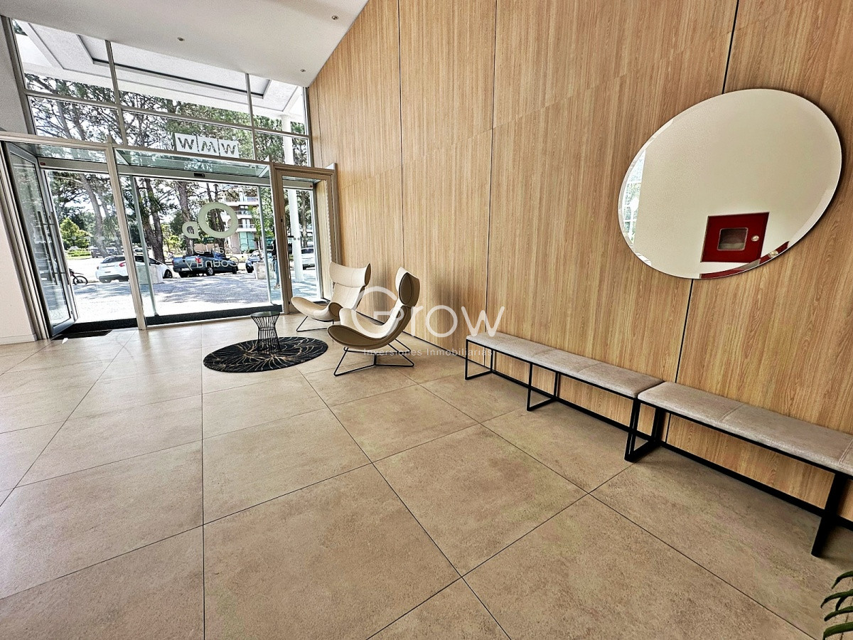 Apartamento ID.2612 - Piso alto en Av Roosevelt, alquiler de verano, Punta del Este!