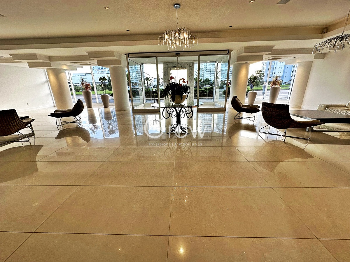 Apartamento ID.305 - Punta del Este, a pasos de Mar próximo Hotel Conrad