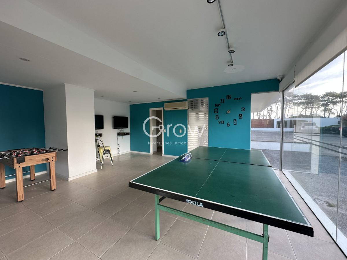 Apartamento ID.4091 - Exclusivo departamento piso alto en venta a solo pasos del mar en Playa Mansa
