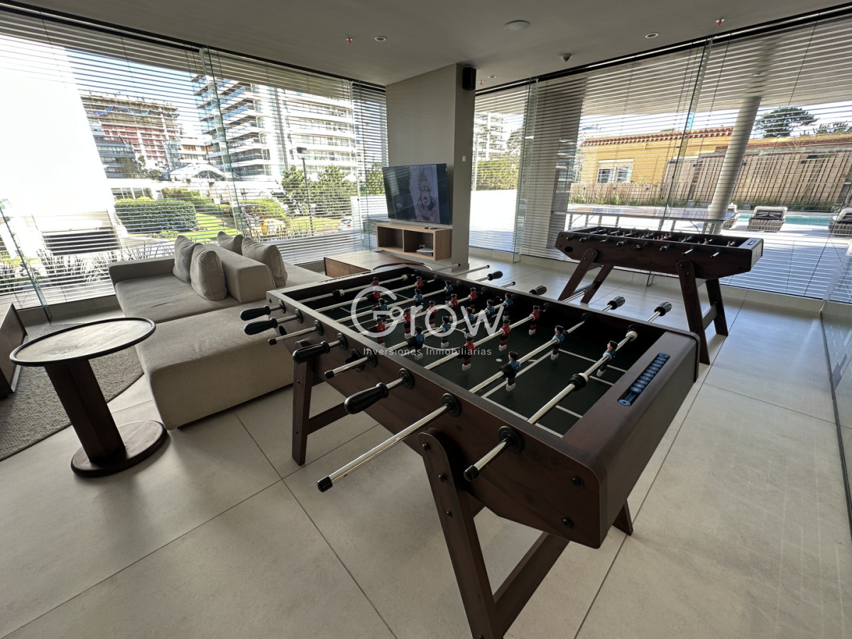 Apartamento ID.3733 - MANGLAR BRAVA. ESQUINERO CON GARAGE PARA DOS AUTOS.