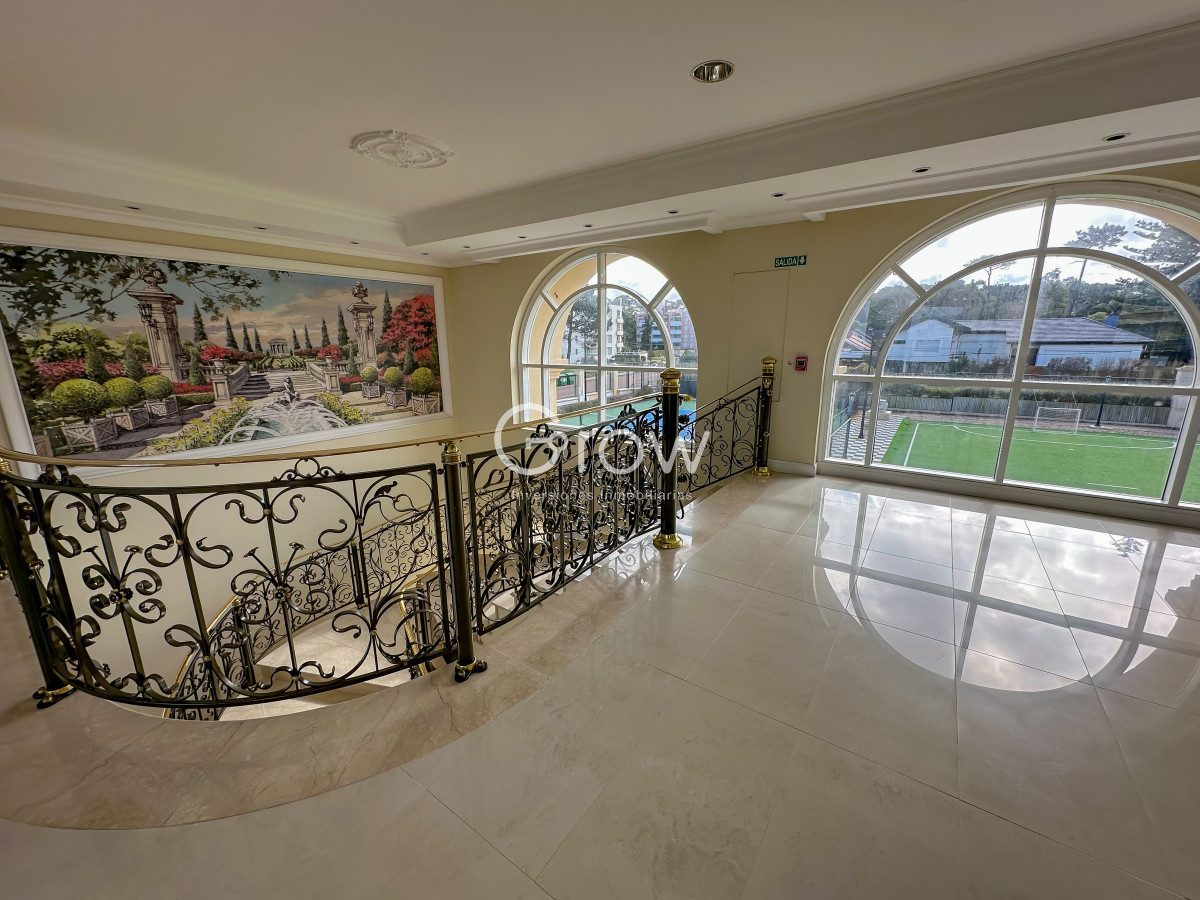 Apartamento ID.3017 - Exclusivo departamento en Torre de categoría en Playa Mansa!