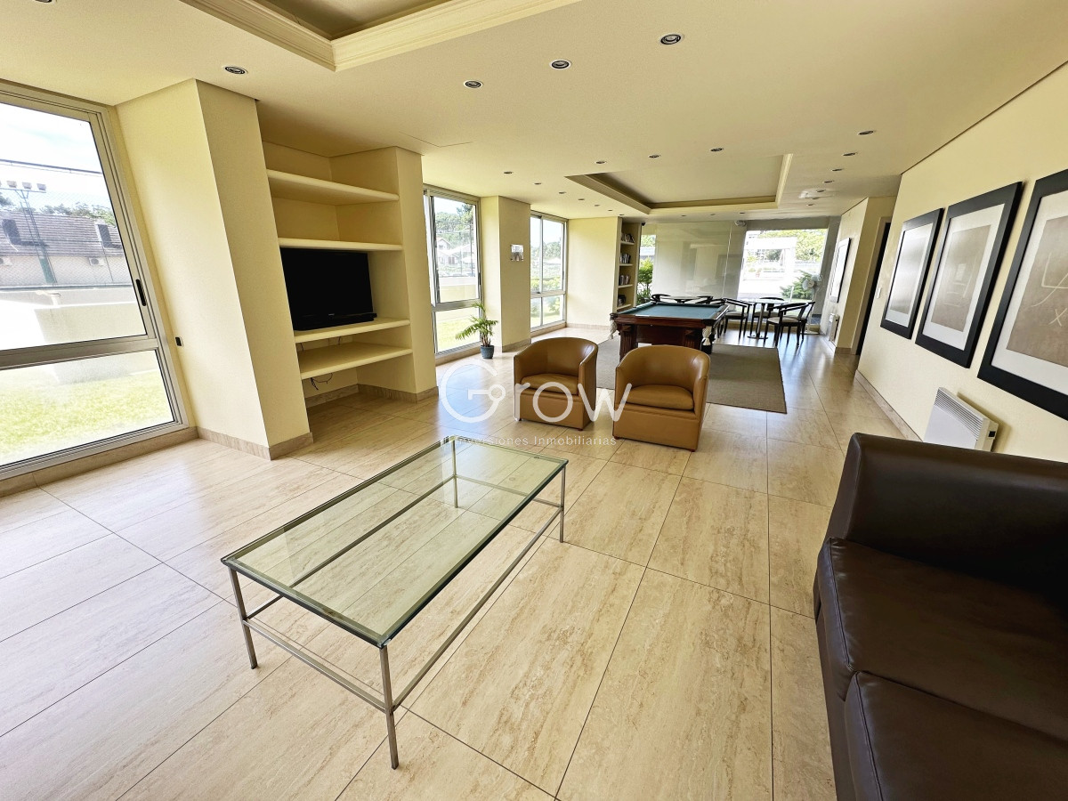 Apartamento ID.3274 - Departamento en alquiler sobre AV Roosevelt. 