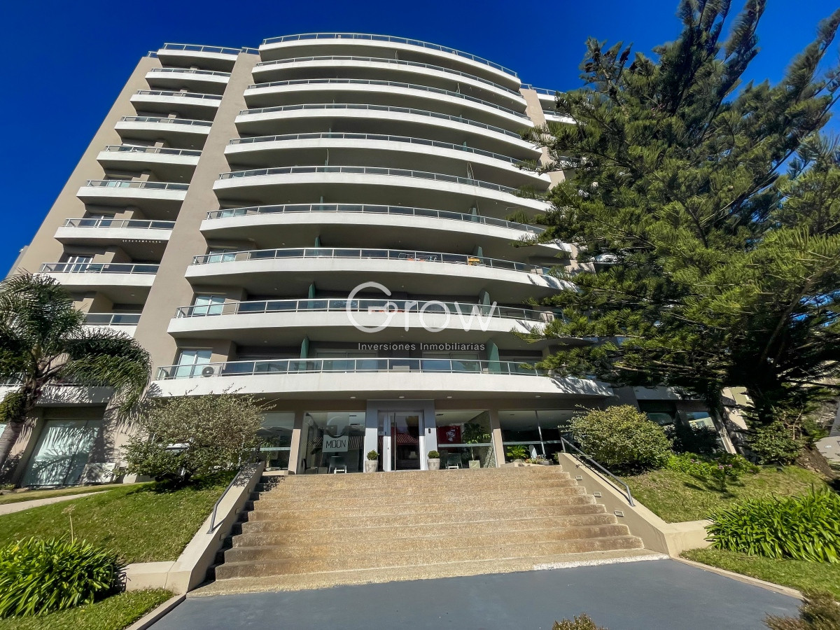 Apartamento ID.2628 - Hermoso apartamento con parrillero propio en Playa Brava