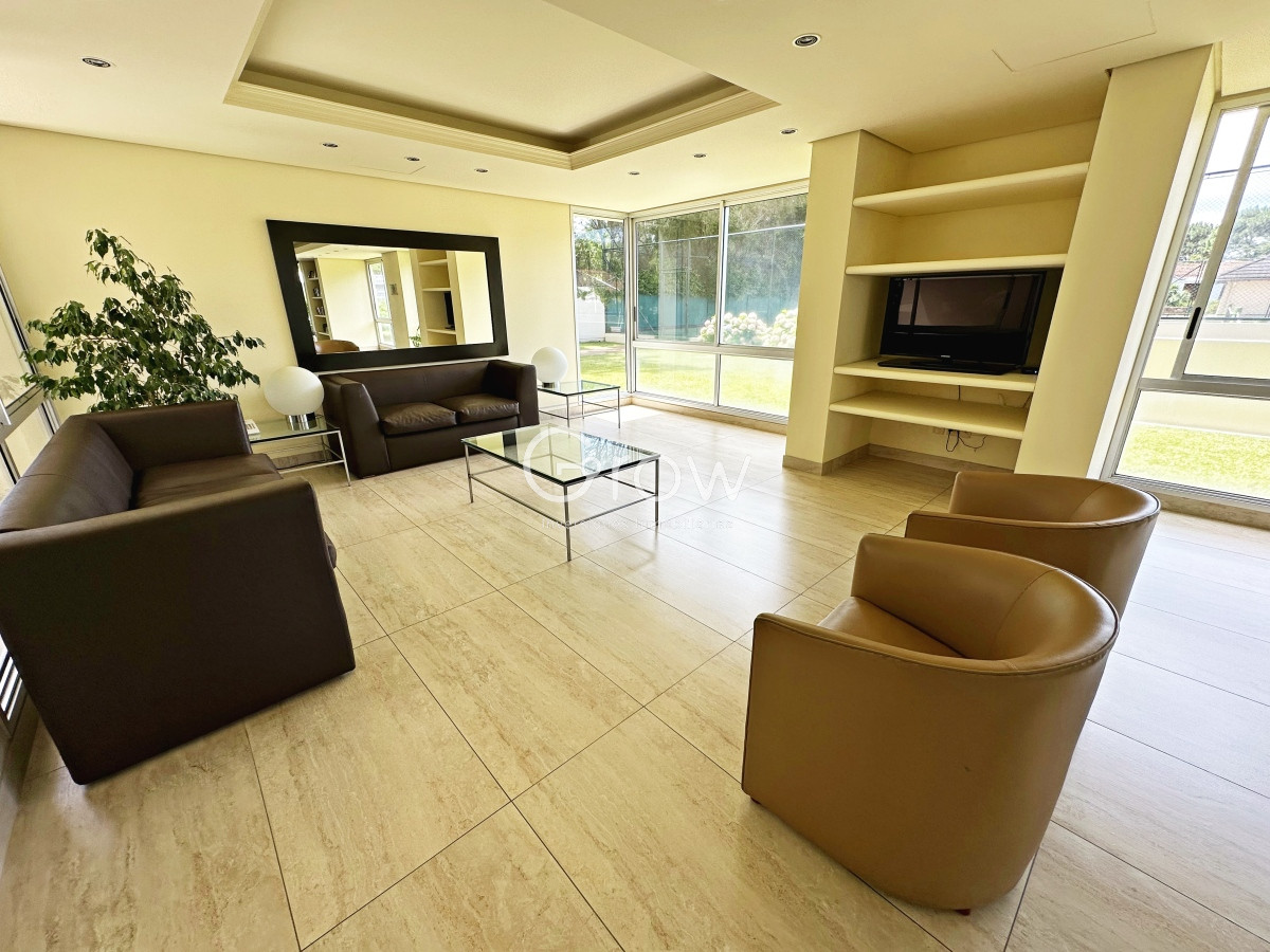 Apartamento ID.3274 - Departamento en alquiler sobre AV Roosevelt. 