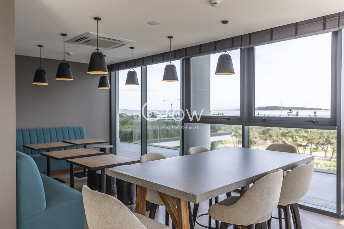 Apartamento ID.2327 - Venetian. Exclusivo apartamento frente al Mar en Playa Mansa!