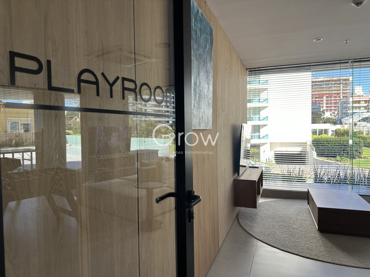 Apartamento ID.3733 - MANGLAR BRAVA. ESQUINERO CON GARAGE PARA DOS AUTOS.