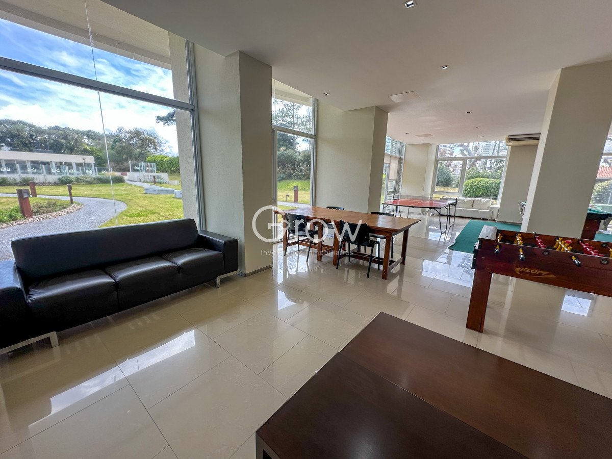Apartamento ID.3114 - Amplitud y vistas al mar, lo que buscas en un departamento para dis