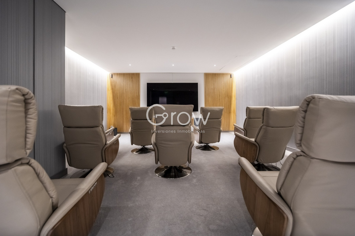 Apartamento ID.2327 - Venetian. Exclusivo apartamento frente al Mar en Playa Mansa!