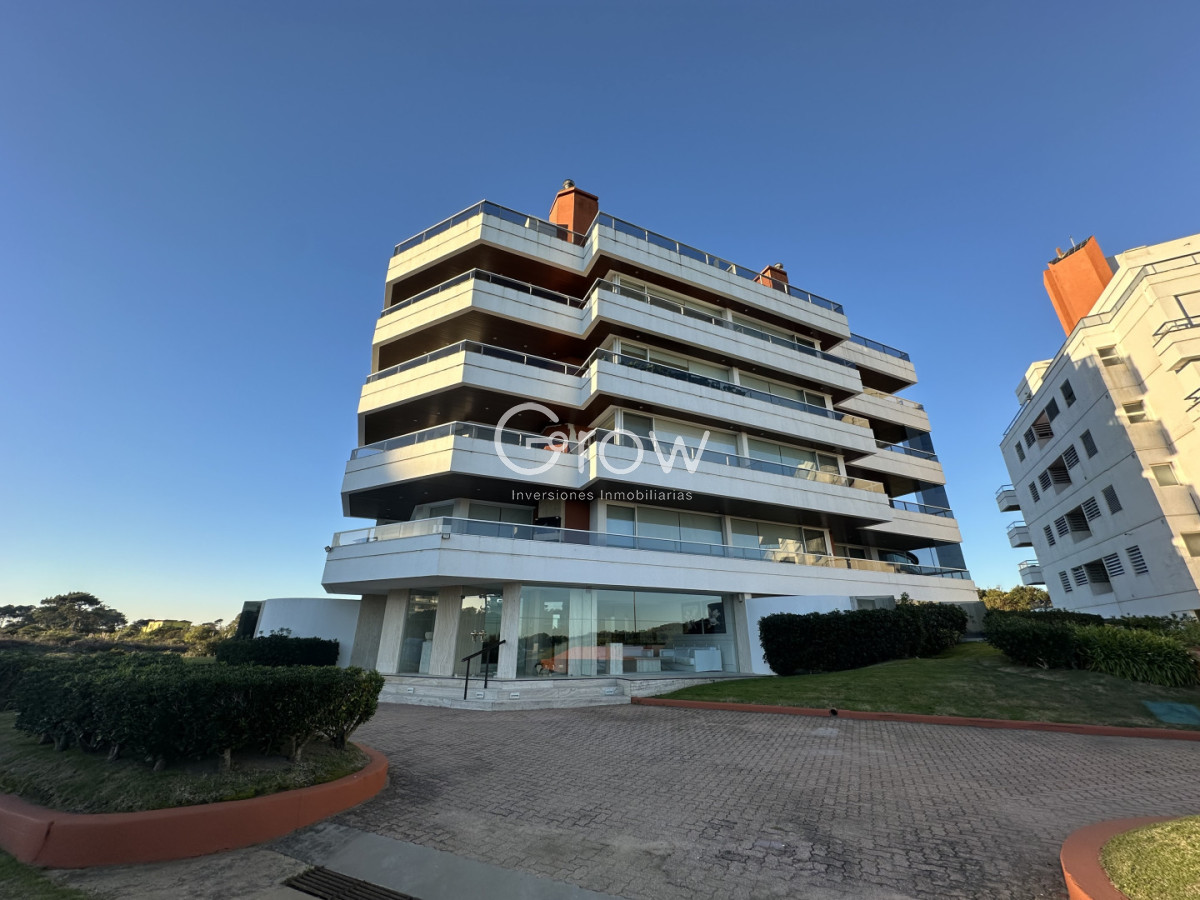 Apartamento ID.390 - Exclusivo penthouse en primera línea de Playa Brava