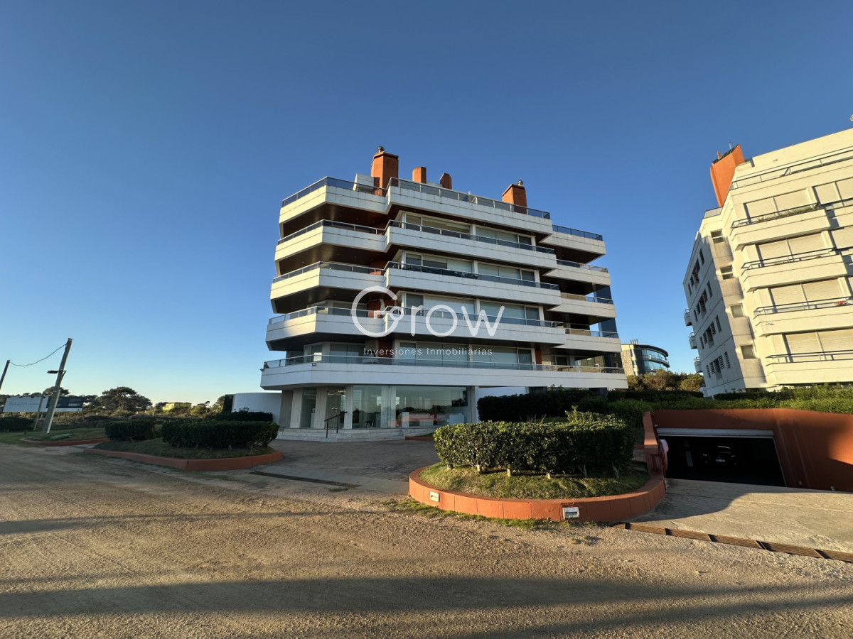 Apartamento ID.390 - Exclusivo penthouse en primera línea de Playa Brava