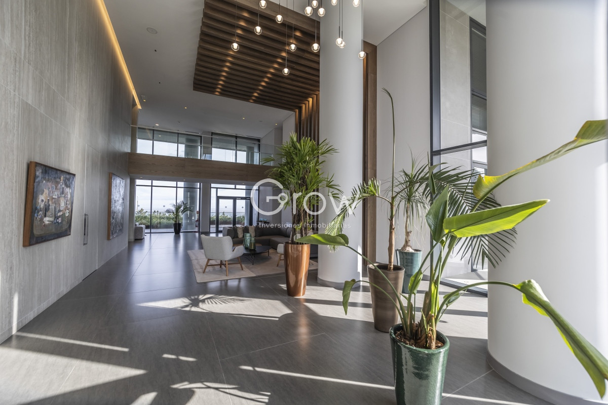 Apartamento ID.2327 - Venetian. Exclusivo apartamento frente al Mar en Playa Mansa!