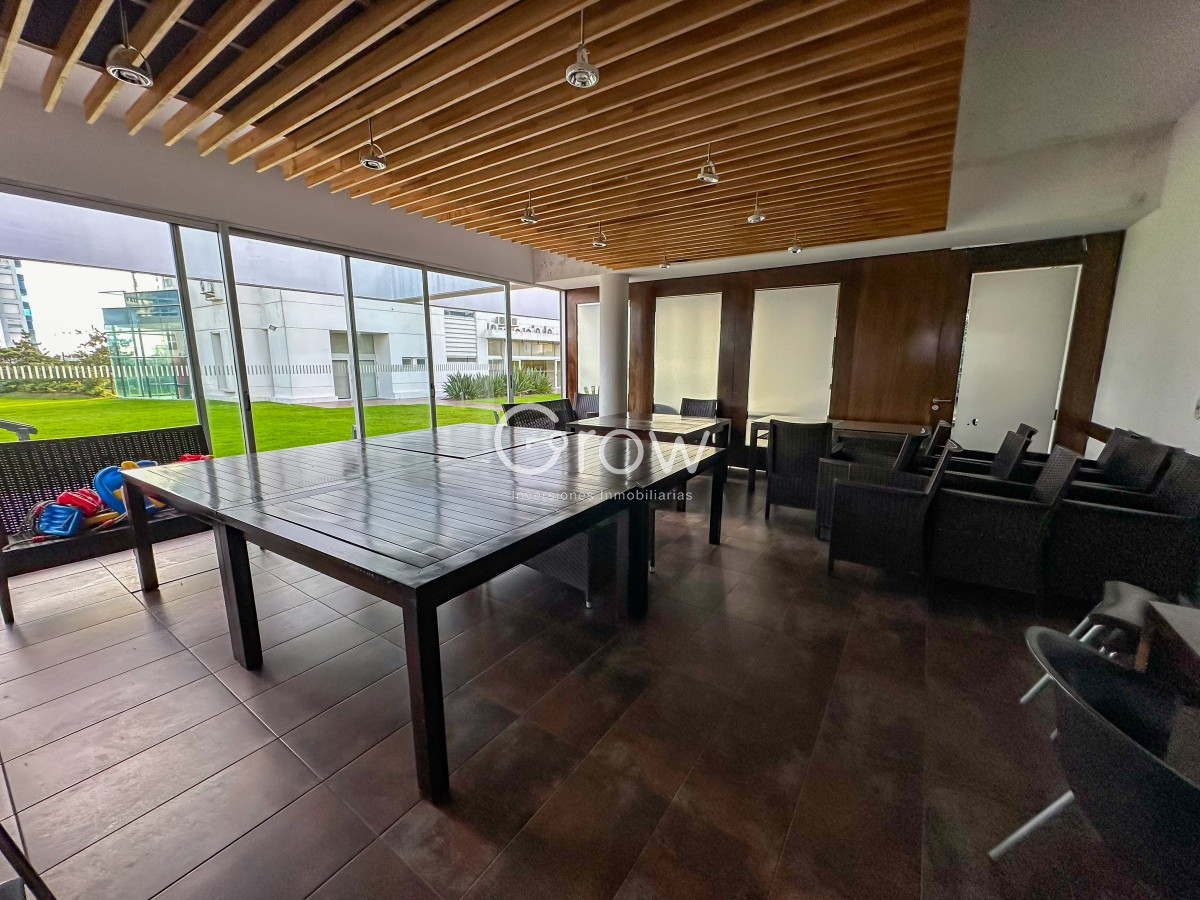 Apartamento ID.2828 - Exclusivo piso alto en Playa Mansa!