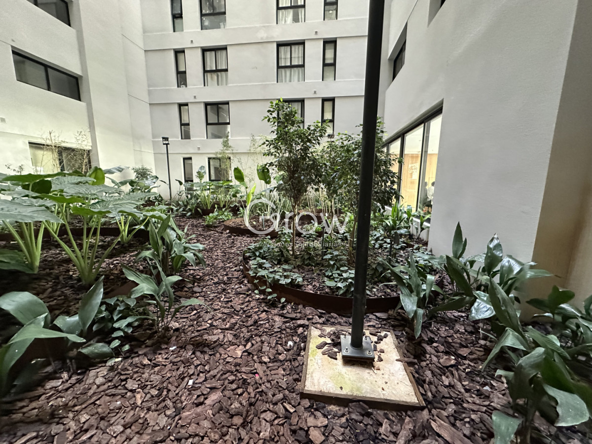 Apartamento ID.3733 - MANGLAR BRAVA. ESQUINERO CON GARAGE PARA DOS AUTOS.