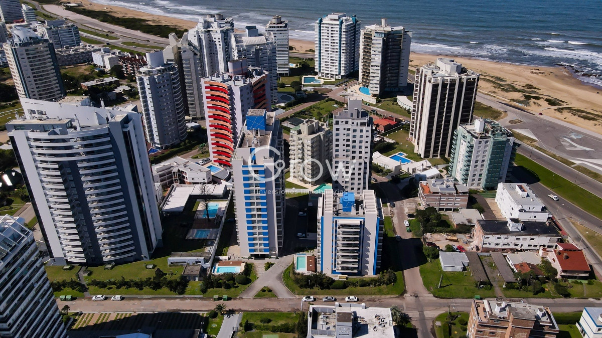 Apartamento ID.2039 - Apartamento en Arenas del Mar II, a pasos del Playa Brava!