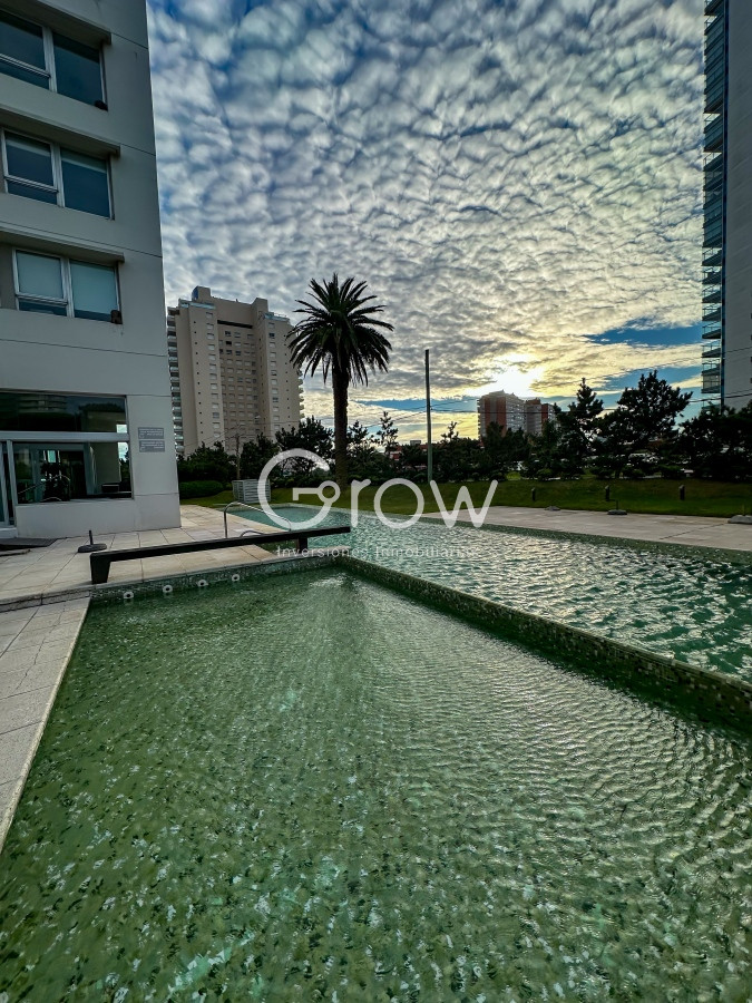 Apartamento ID.2828 - Exclusivo piso alto en Playa Mansa!